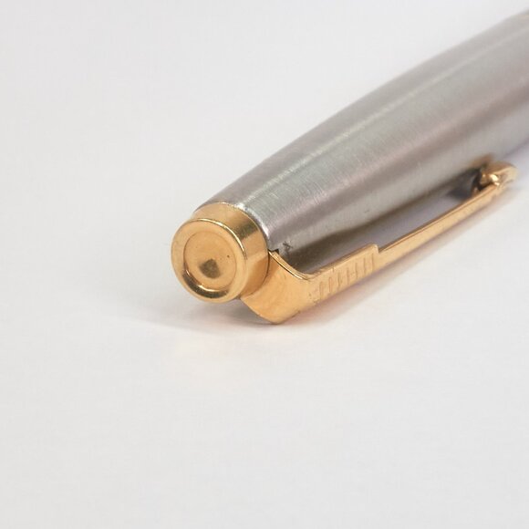 Parker 45 Fountain Pen / USA Made / Blue Barrel & Steel Cap / 1980 Engraved - Picture 4 of 16